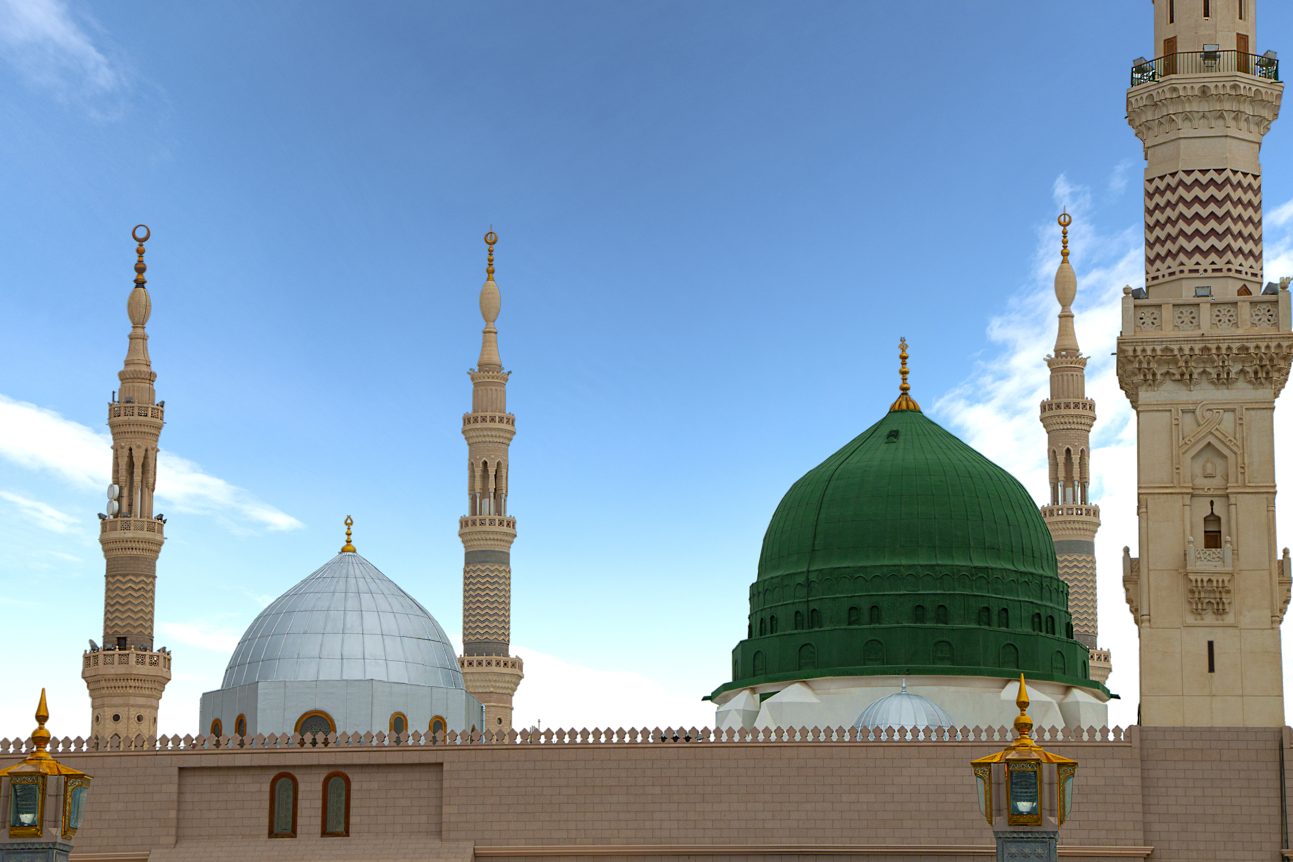 Premium Umrah Package 28 Days
